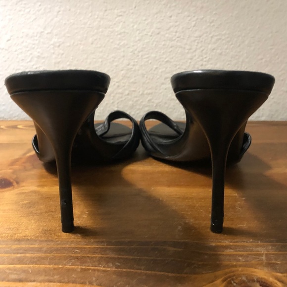 Authentic Gucci Heels - Picture 6 of 8